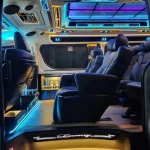 แผงควบคุมไฟและแอร์ภายในรถตู้ Toyota VIP รุ่นใหม่