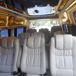 เครื่องเสียงและทีวีภายในรถตู้เช่า VIP
