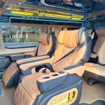 ระบบแอร์บนเพดานรถตู้ Commuter VIP เย็นสบายทุกที่นั่ง